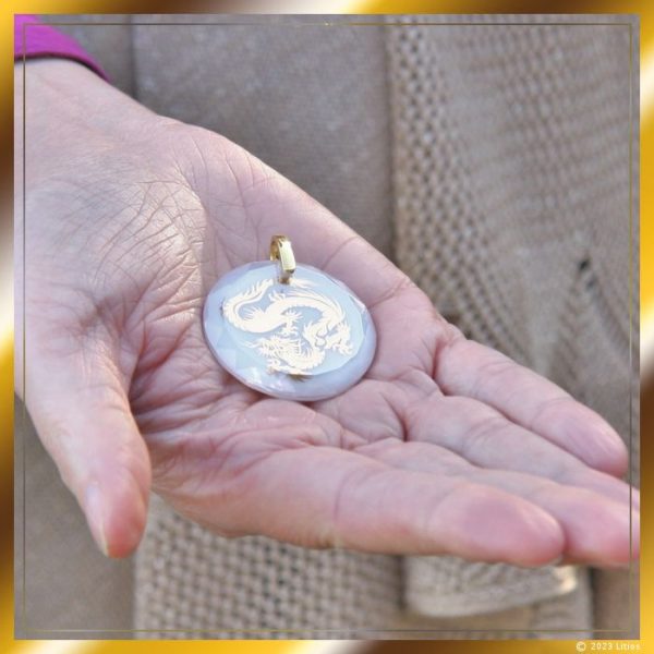 Drachen-Medaillon diamant von Lady Quan Yin – Bild 2